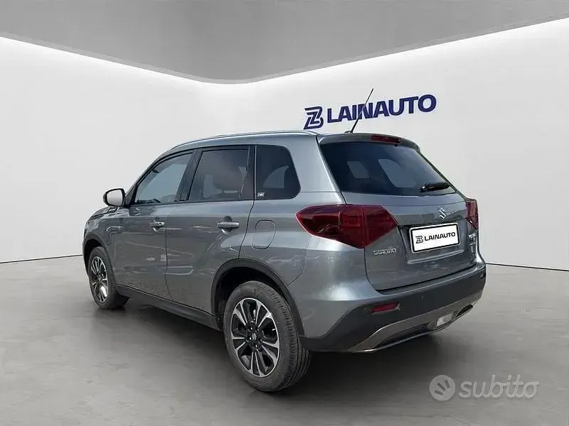 Usata Suzuki Vitara 129 CV (94 kW) 2023 Grigio SUV