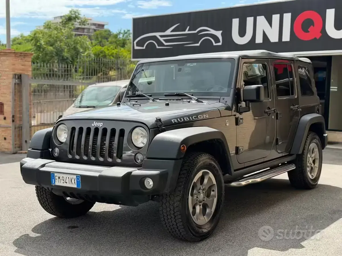 Usata Jeep Wrangler Unlimited Rubicon 200 CV (147 kW) 2017 Nero SUV