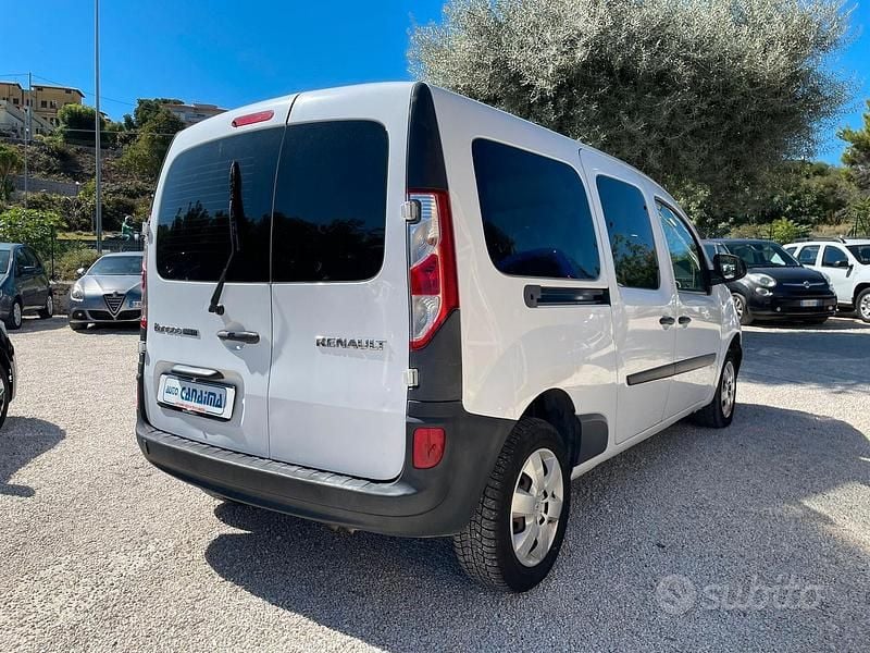 Usata Renault Kangoo 90 CV (66 kW) 2019 Bianco Monovolume