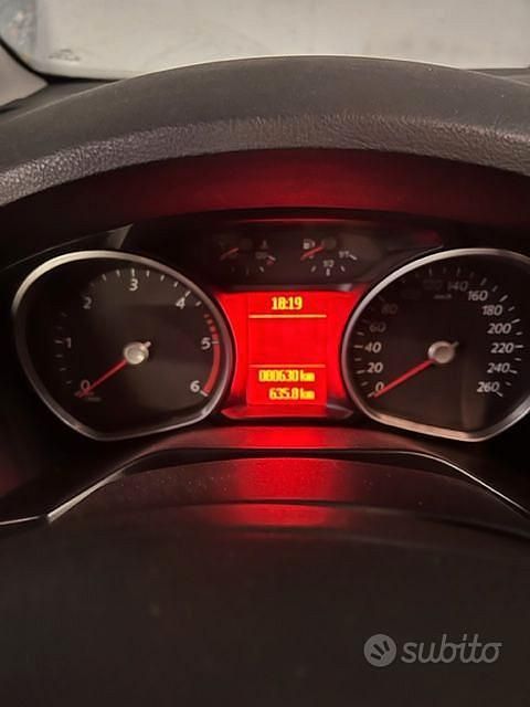 Usata Ford S-MAX Business Edition 140 CV (102 kW) 2014 Grigio Monovolume