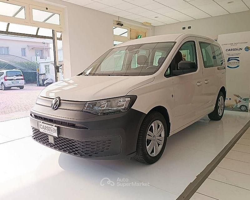 Usata VW Caddy 102 CV (75 kW) 2021 Bianco Monovolume