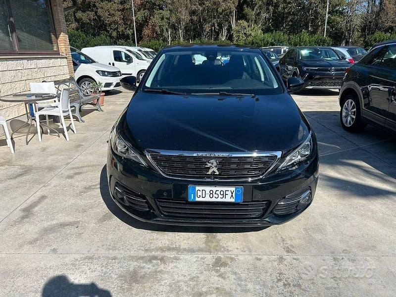 Usata Peugeot 308 Active 131 CV (96 kW) 2021 Nero Station wagon