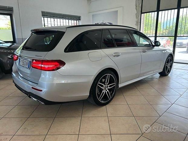 Usata Mercedes E220 Premium 194 CV (142 kW) 2020 Argento Station wagon