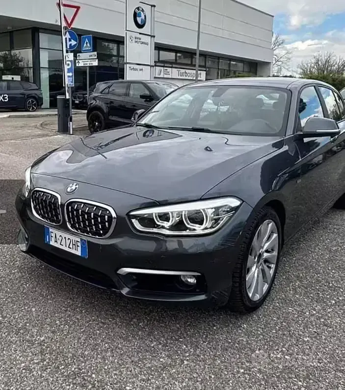Usata BMW 116 116 CV (85 kW) 2015 Grigio Utilitaria