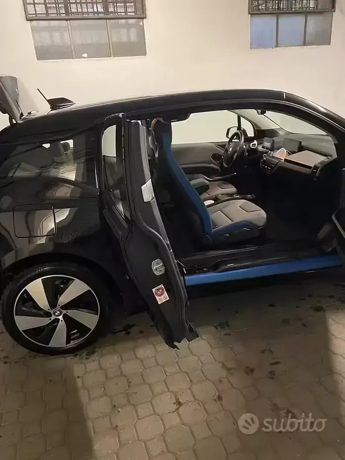 Usata BMW i3 75 kW (102 CV) 2016 Nero Utilitaria
