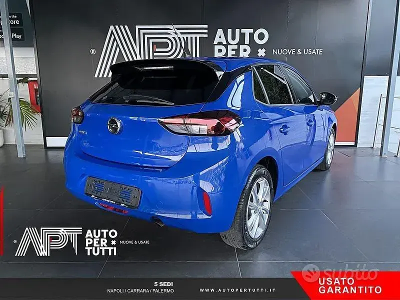 Usata Opel Corsa Elegance 101 CV (74 kW) 2023 Blu Berlina