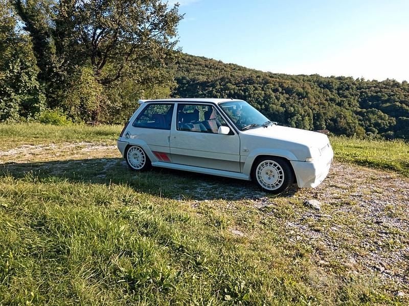 Bianco Usata 1990 Renault R5 GT Due volumi | 25.000 € - Immagine 1/4