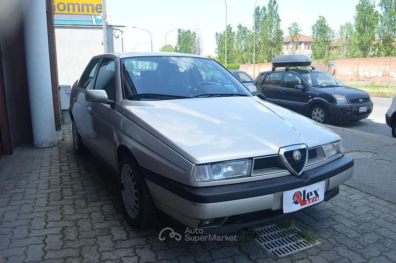 Usata Alfa Romeo 155 Super 150 CV (110 kW) 1996 Oro Berlina
