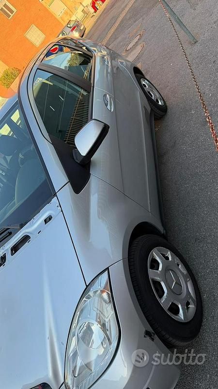Usata Mercedes A160 95 CV (69 kW) 2010 Grigio Berlina