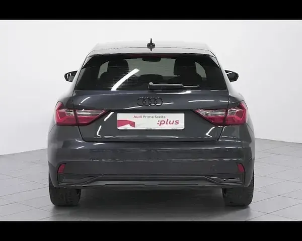 Usata Audi A1 Advanced Plus 95 CV (69 kW) 2020 Grigio manhattan metallizzato SUV