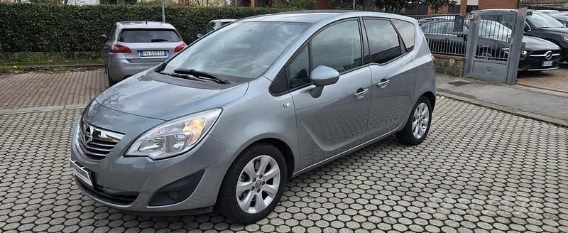 Usata Opel Meriva Cosmo 140 CV (102 kW) 2010 Grigio Monovolume