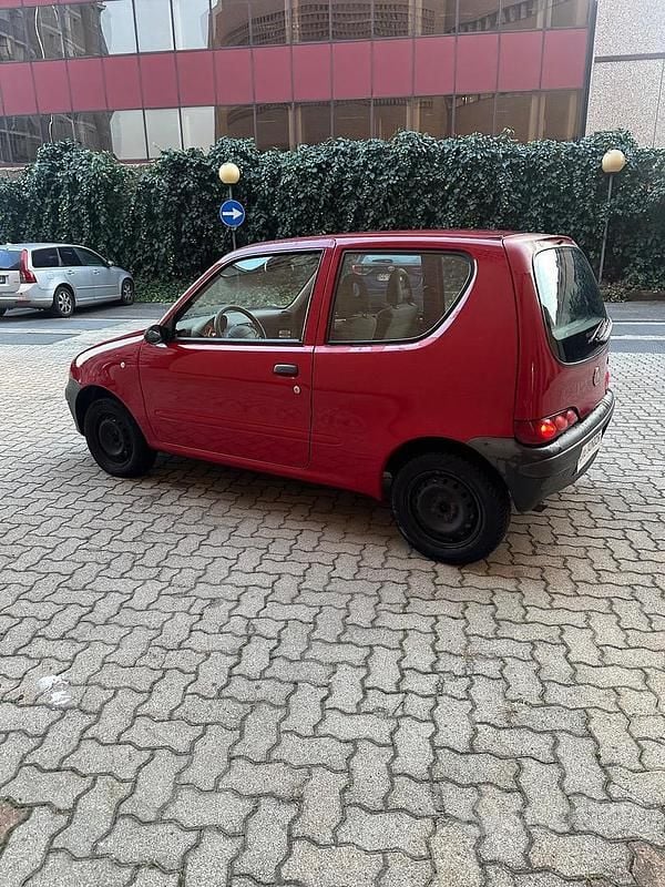 Usata Fiat 600 Active 54 CV (39 kW) 2008 Rosso Berlina