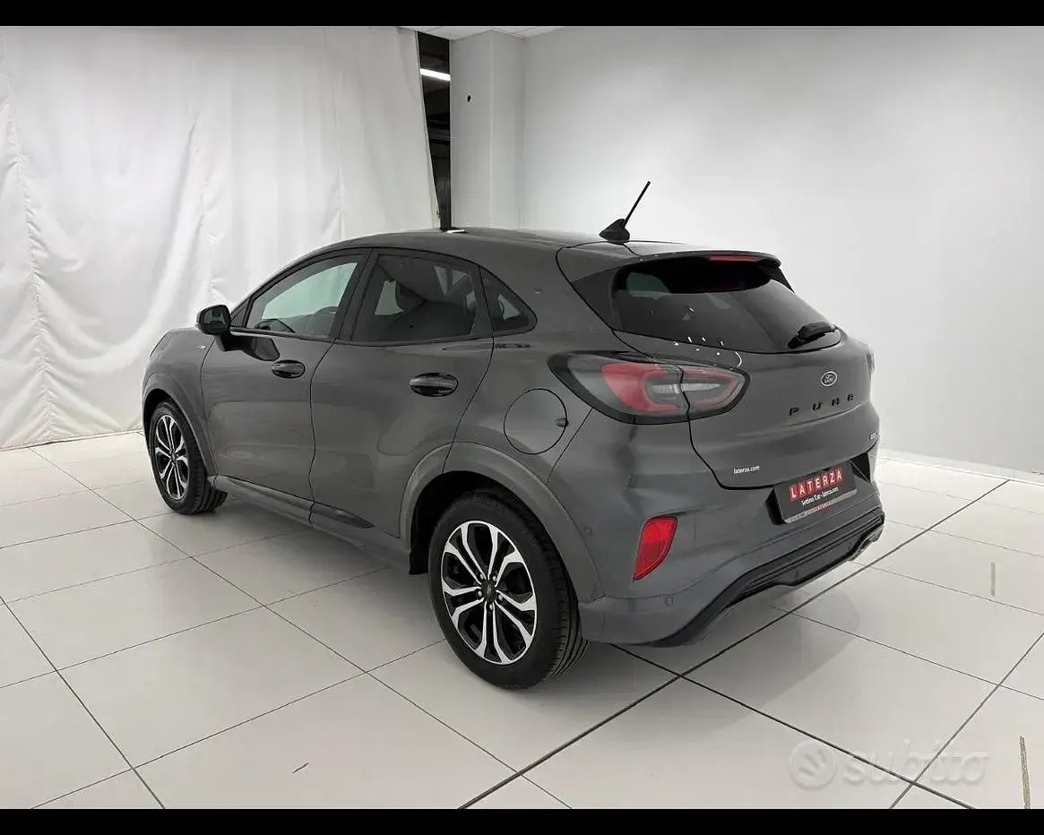 Usata Ford Puma ST-Line 125 CV (91 kW) 2021 Grigio SUV
