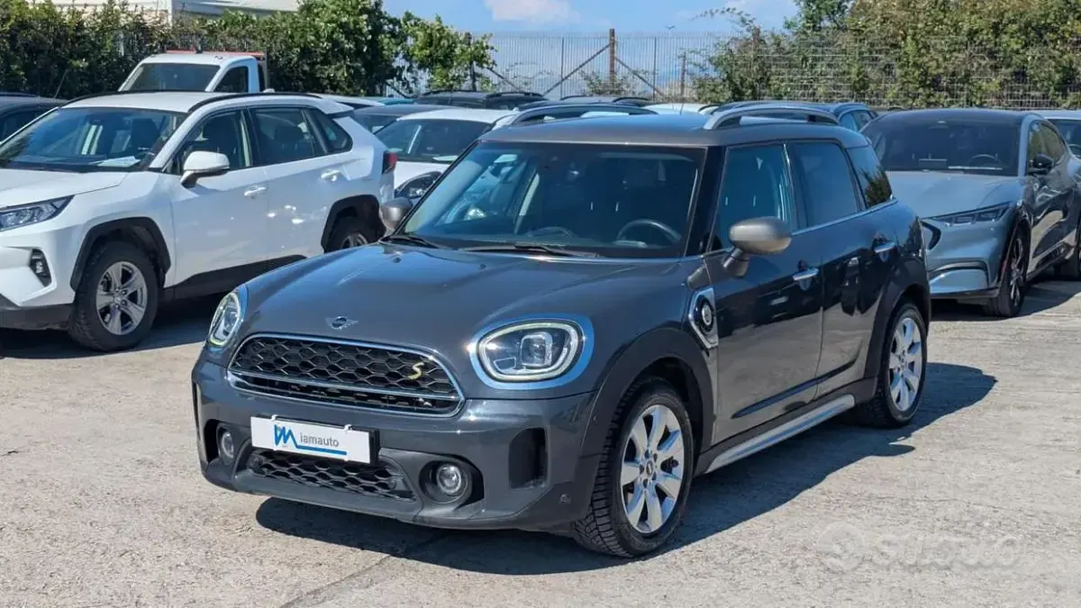 Usata Mini Cooper Countryman Business 125 CV (91 kW) 2021 Grigio SUV