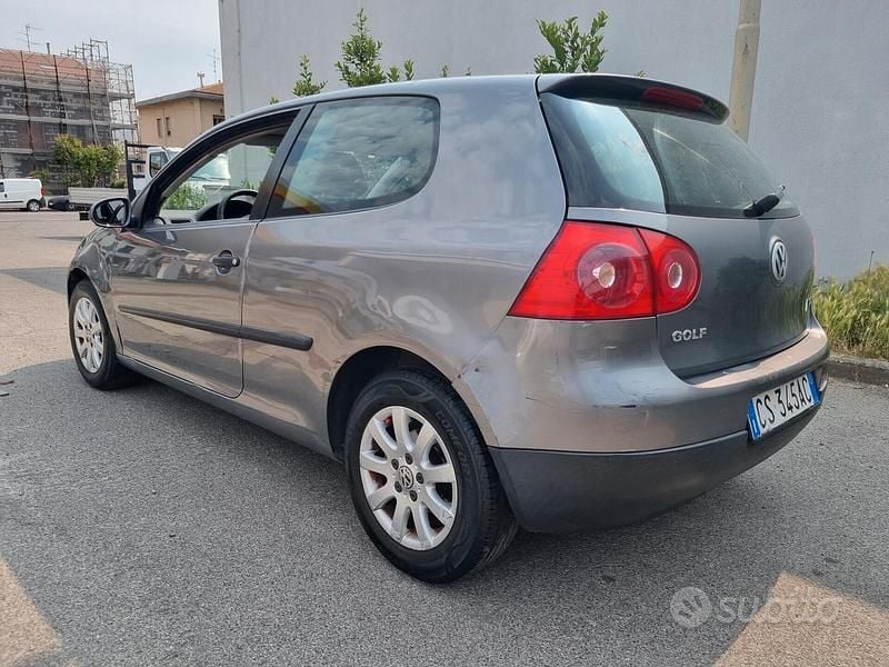 Usata VW Golf IV Comfortline 2005 Grigio Berlina
