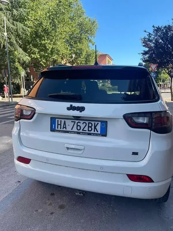 Usata Jeep Compass 131 CV (96 kW) 2024 Bianco SUV