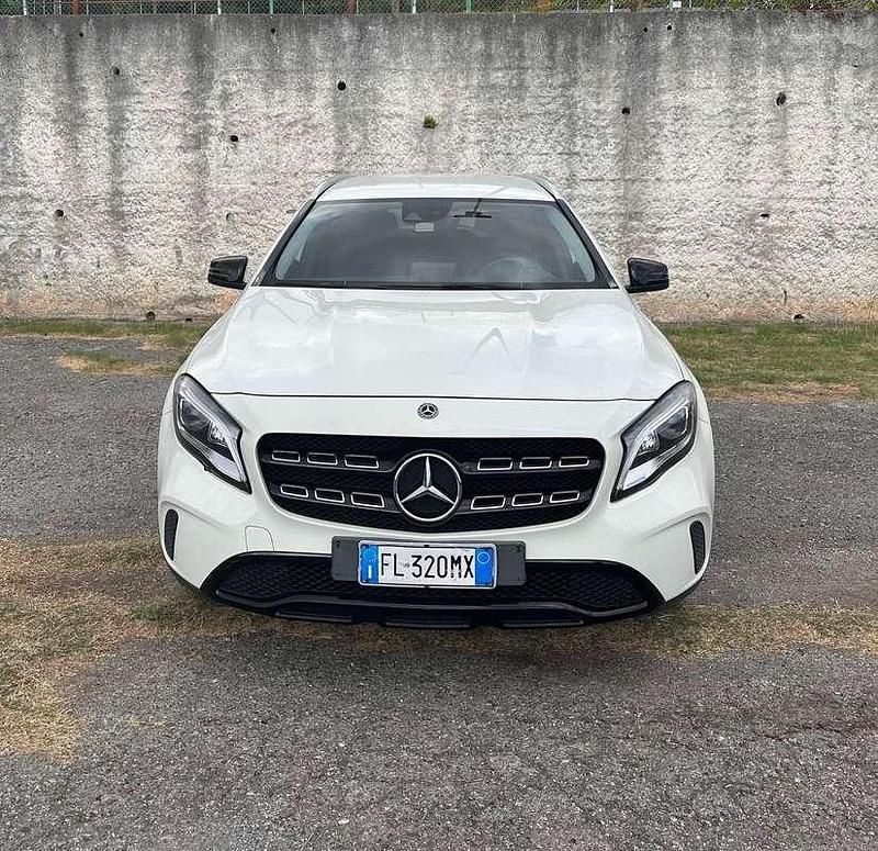 Usata Mercedes GLA200 136 CV (100 kW) 2017 SUV