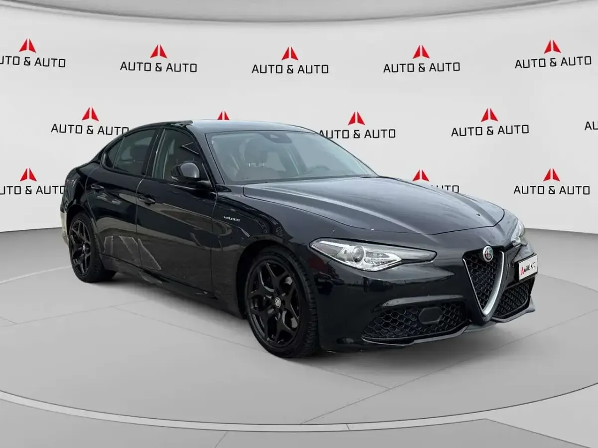Usata Alfa Romeo Giulia Veloce 211 CV (155 kW) 2017 Nero Berlina