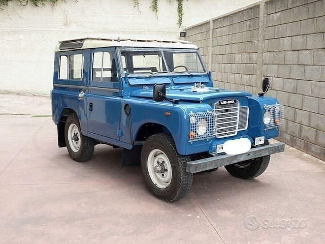 Usata Land Rover Defender 120 CV (88 kW) 1982