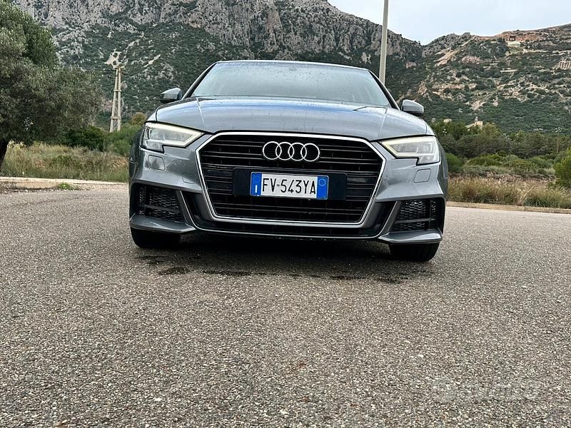Usata Audi A3 116 CV (85 kW) 2019 Grigio Berlina