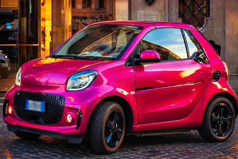 Usata Smart ForTwo Electric Drive 60 kW (82 CV) 2023 Blu/azzurro Cabrio