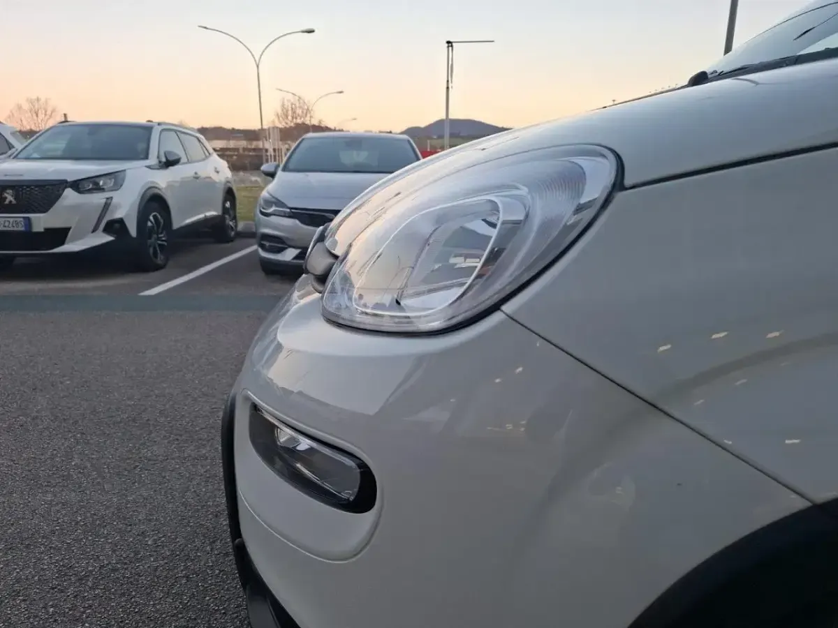 Usata Fiat Panda S 70 CV (51 kW) 2024 Bianco Utilitaria