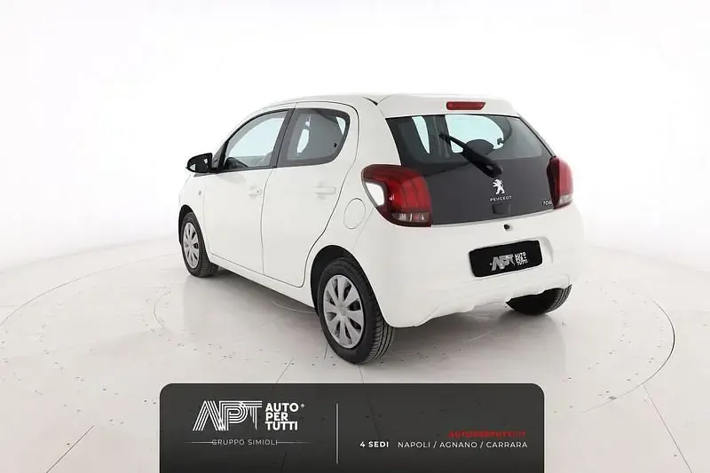 Usata Peugeot 108 Access 69 CV (50 kW) 2016 Bianco Utilitaria
