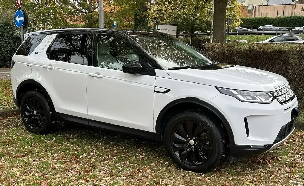 Usata Land Rover Discovery Sport SE Dynamic 200 CV (147 kW) 2020 Bianco SUV