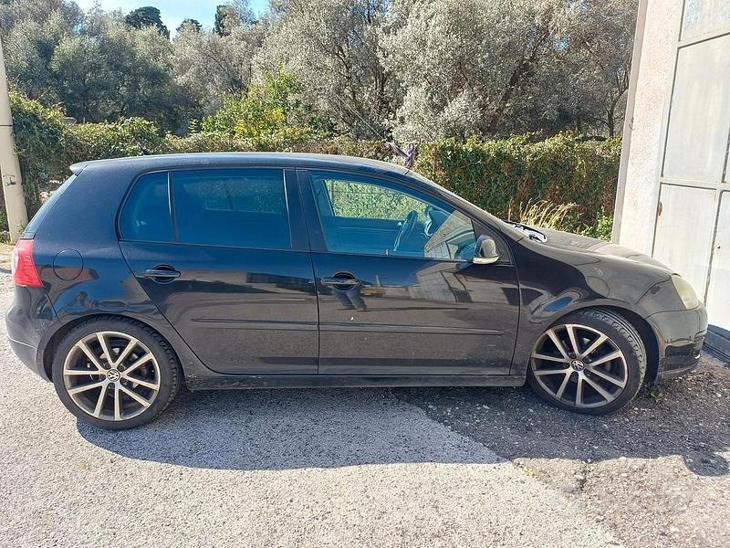 Usata VW Golf V Sport 140 CV (102 kW) 2007 Nero Berlina
