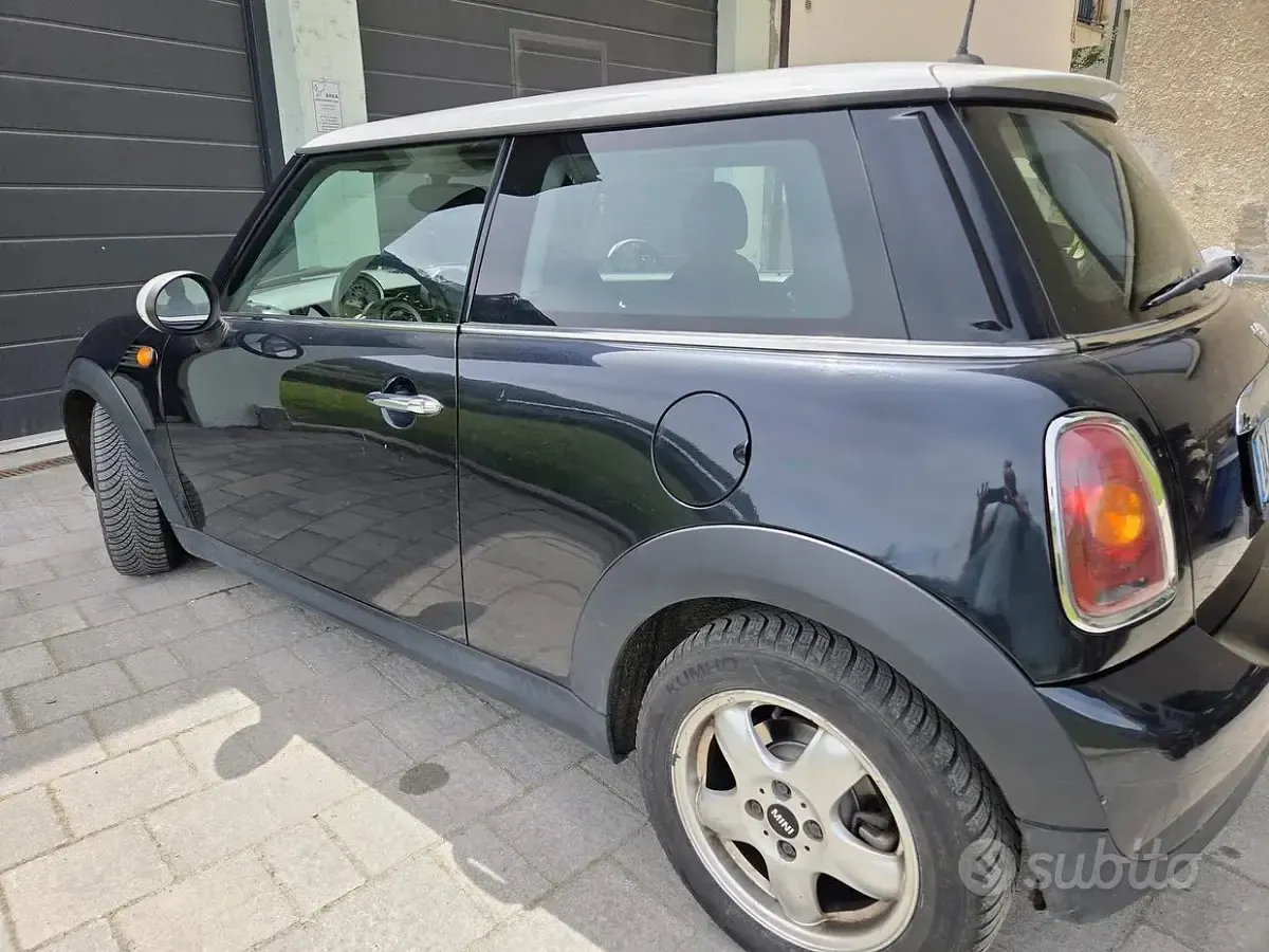 Usata Mini Cooper 2007 Blu Utilitaria
