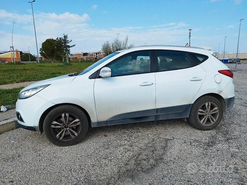Usata Hyundai ix35 115 CV (84 kW) 2012 Bianco SUV