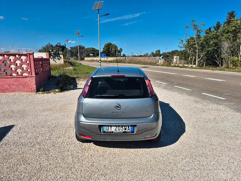 Usata Fiat Punto Evo Dynamic 77 CV (56 kW) 2009 Grigio Utilitaria