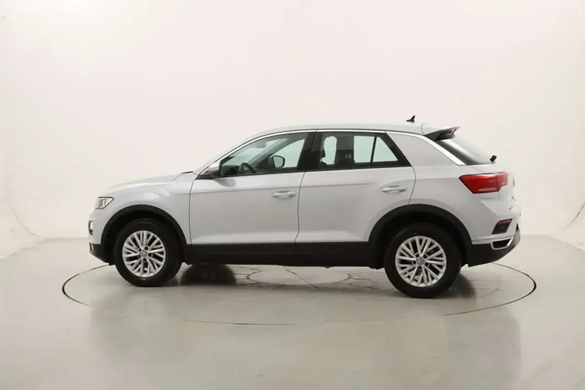 Usata VW T-Roc Business 116 CV (85 kW) 2020 Argento SUV