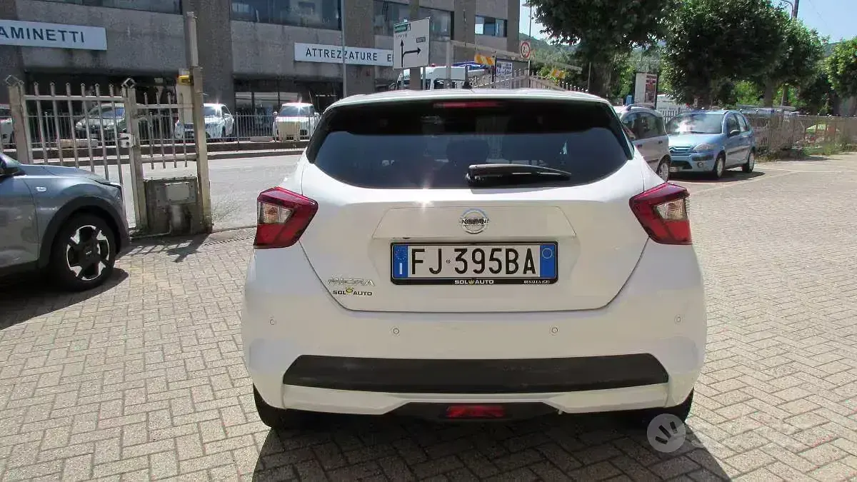 Usata Nissan Micra Tekna 90 CV (66 kW) 2017 Bianco Utilitaria