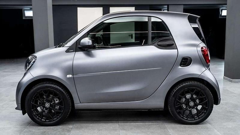 Usata Smart ForTwo Coupé Superpassion 71 CV (52 kW) 2019 Grigio opaco Utilitaria