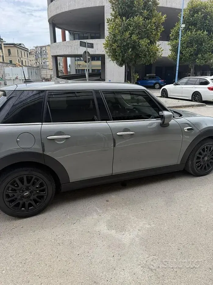 Usata Mini Cooper 102 CV (75 kW) 2021 Grigio Utilitaria