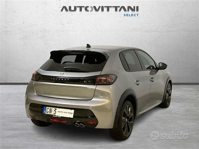 Usata Peugeot 208 GT 131 CV (96 kW) 2023 Grigio scuro Utilitaria