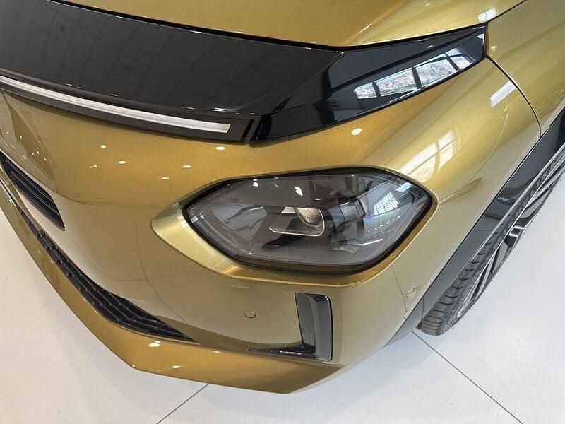 Nuova Lancia Ypsilon 110 CV (80 kW) 2025 Oro Utilitaria
