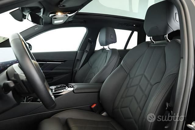 Usata BMW 520 M Sport 197 CV (144 kW) 2025 Nero Station wagon