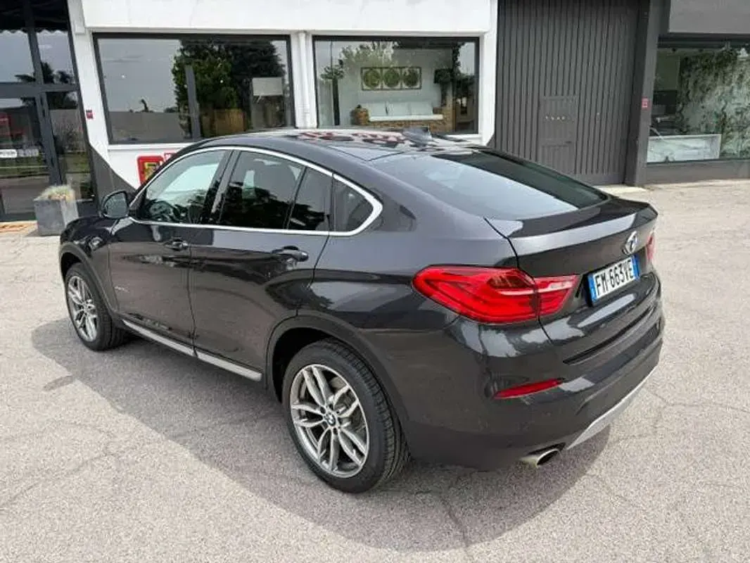 Usata BMW X4 190 CV (139 kW) 2017 Grigio SUV