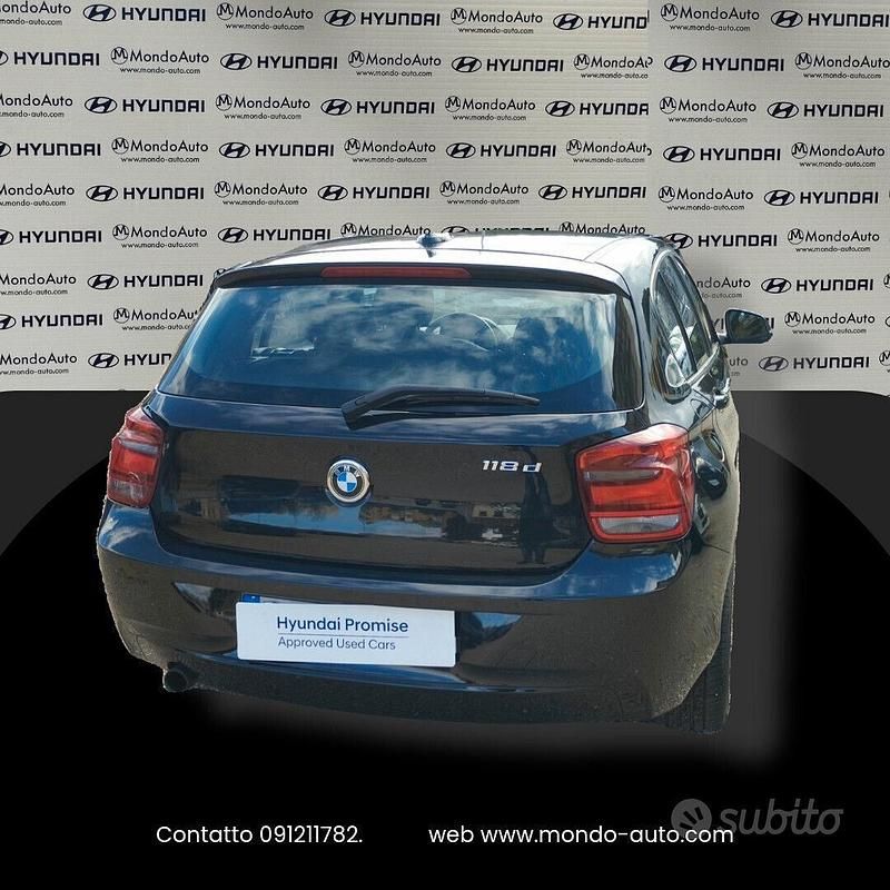 Usata BMW 118 143 CV (105 kW) 2011 Nero Utilitaria