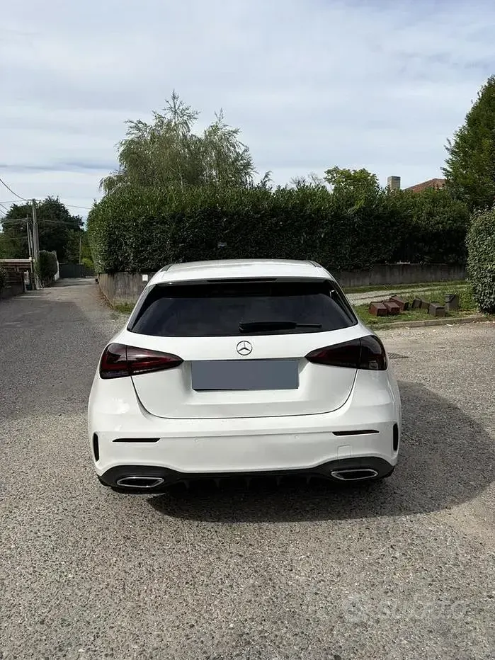 Usata Mercedes A180 136 CV (100 kW) 2019 Bianco Berlina