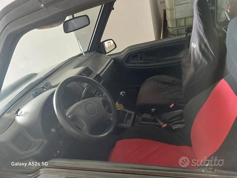 Usata Suzuki Vitara 75 CV (55 kW) 1997 Nero SUV