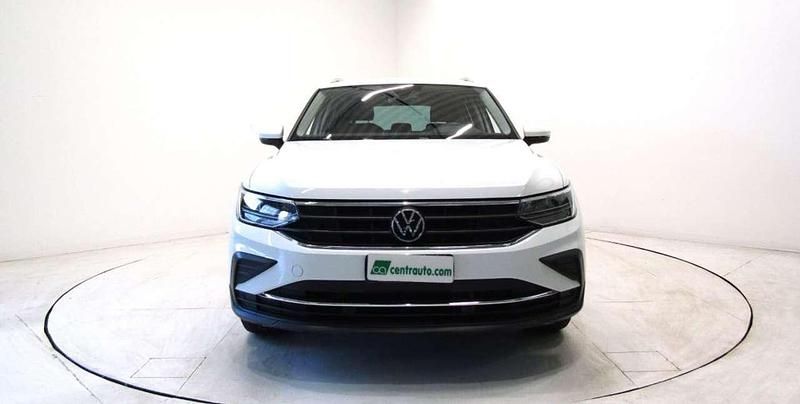 Usata VW Tiguan Life 150 CV (110 kW) 2021 Bianco SUV