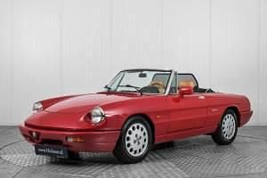 Usata Alfa Romeo Spider 117 CV (86 kW) 1992 Rosso Cabrio