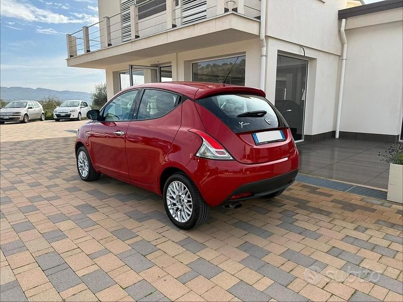 Usata Lancia Ypsilon S 95 CV (69 kW) 2013 Rosso Utilitaria