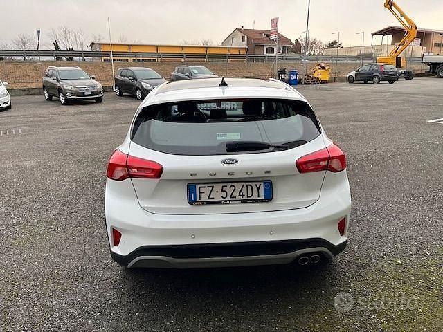 Usata Ford Focus Active 120 CV (88 kW) 2019 Bianco Berlina