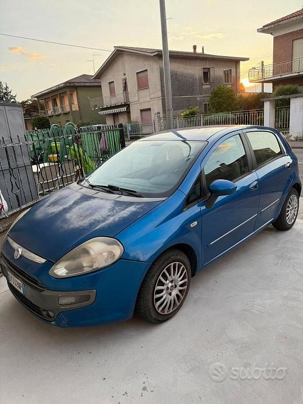 Usata Fiat Punto Evo 75 CV (55 kW) 2009 Blu Utilitaria