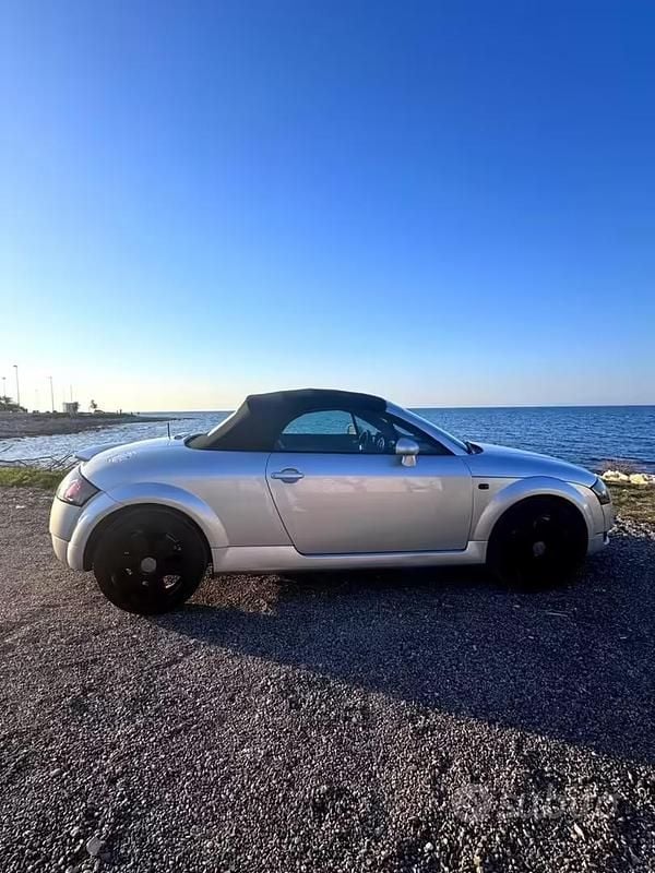 Usata Audi TT Roadster 2004 Grigio Cabrio