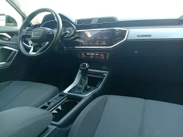 Usata Audi Q3 Business 150 CV (110 kW) 2023 Nero mythos metallizzato SUV